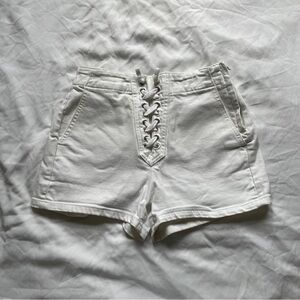 Gap White summer shorts